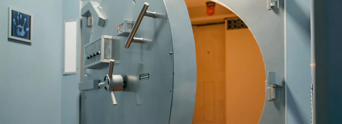 Vault and Safe locksmith services in The Hammocks, FL
